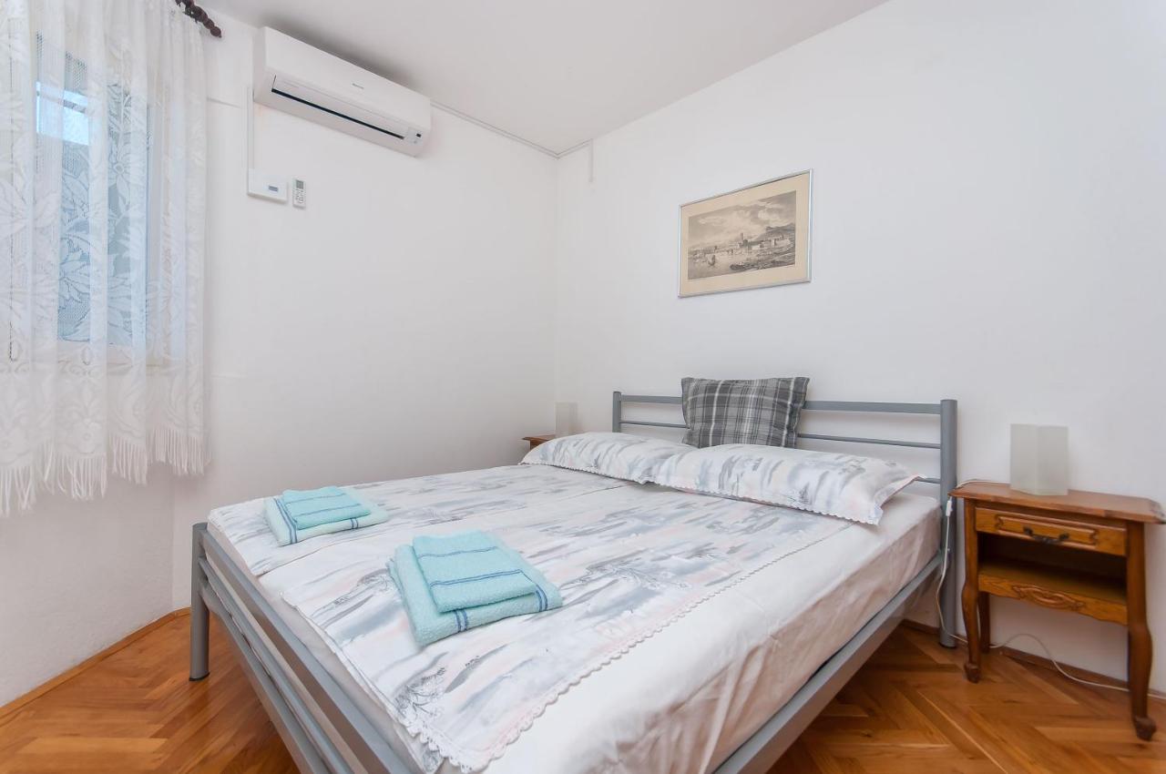 Miran Apartments Pisak With Balcony 9