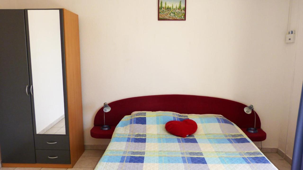 Miranda Beach Apartments, Studio with a Sea View 3