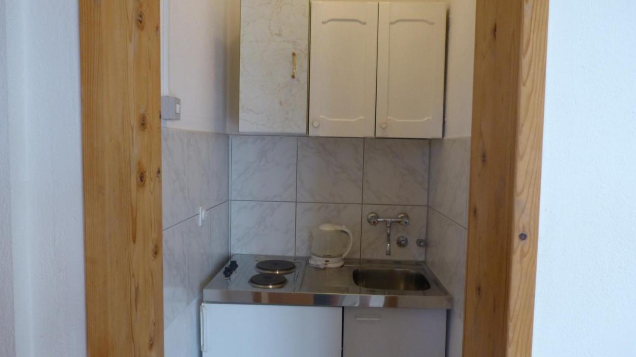 Miranda Beach Apartments, Studio with a Sea View 4