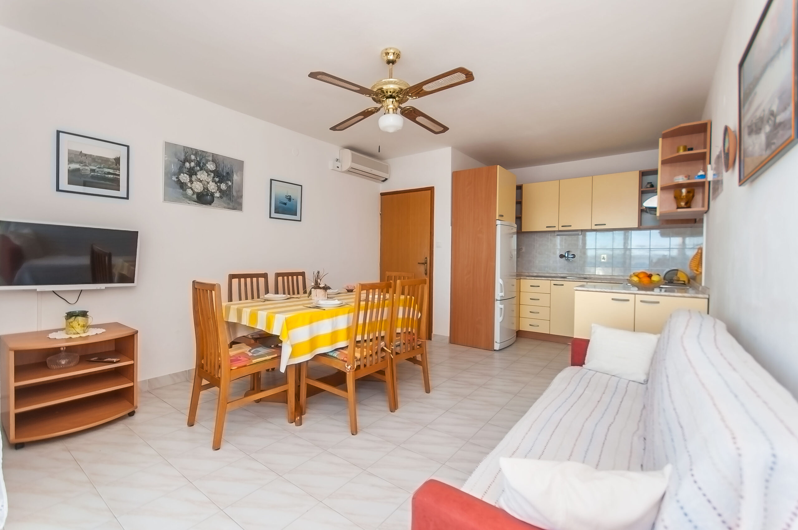 Miran Apartments Pisak With Sea View 4