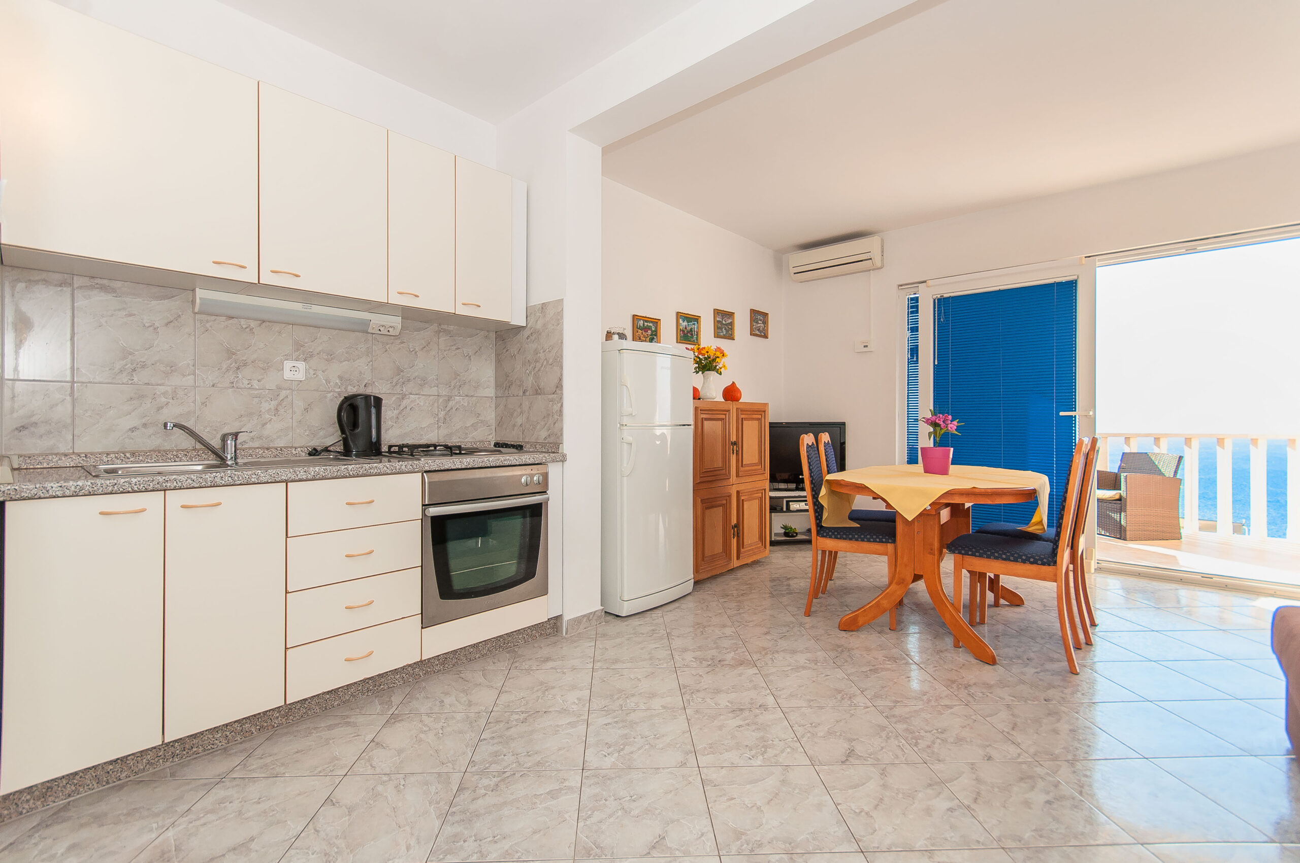 Apartments Marija Pisak – Apartment With Balcony 4