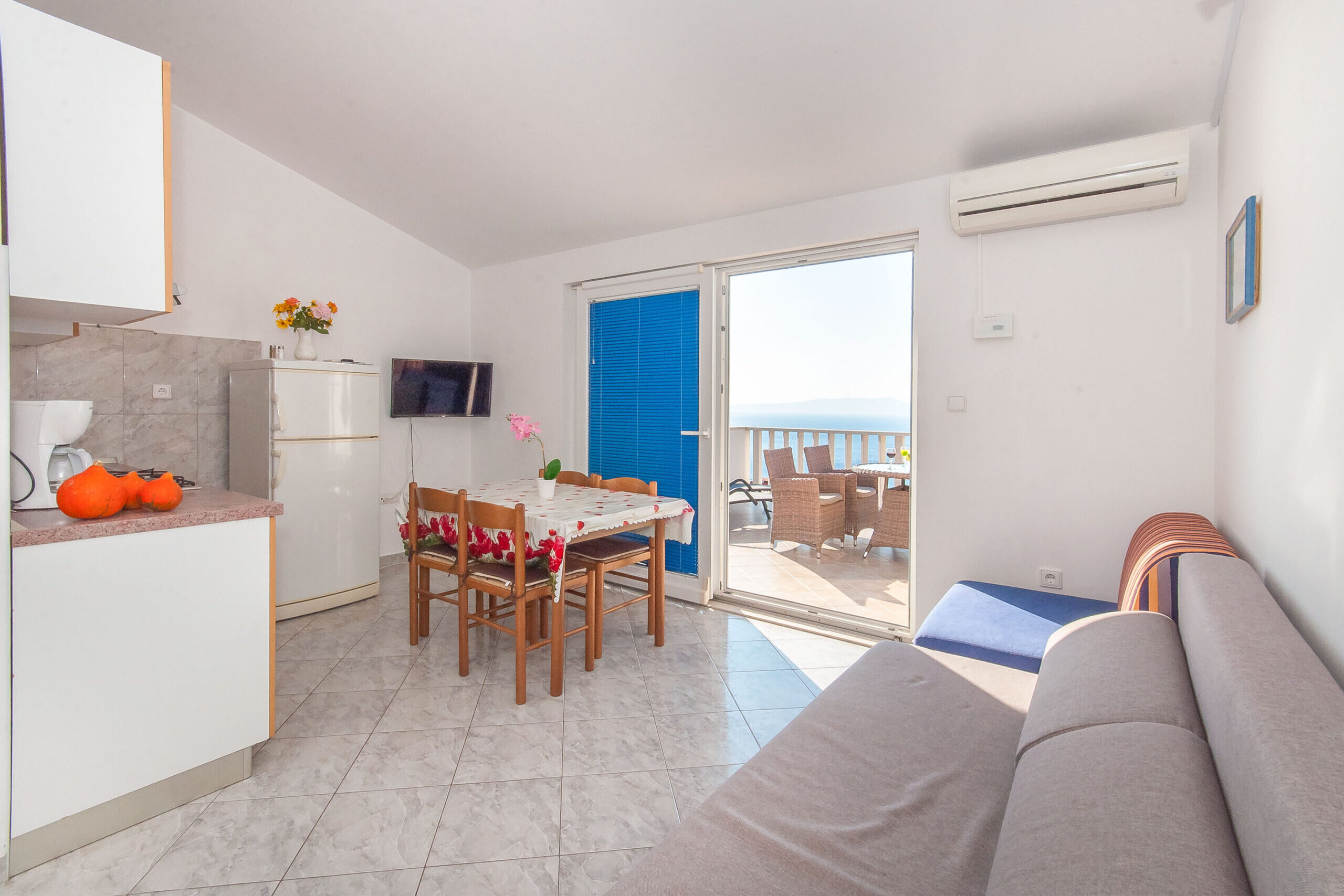 Apartments Marija Pisak – Apartment With Sea View 2