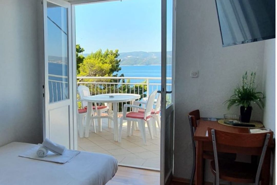 Mika – Balcony with a Sea View 1