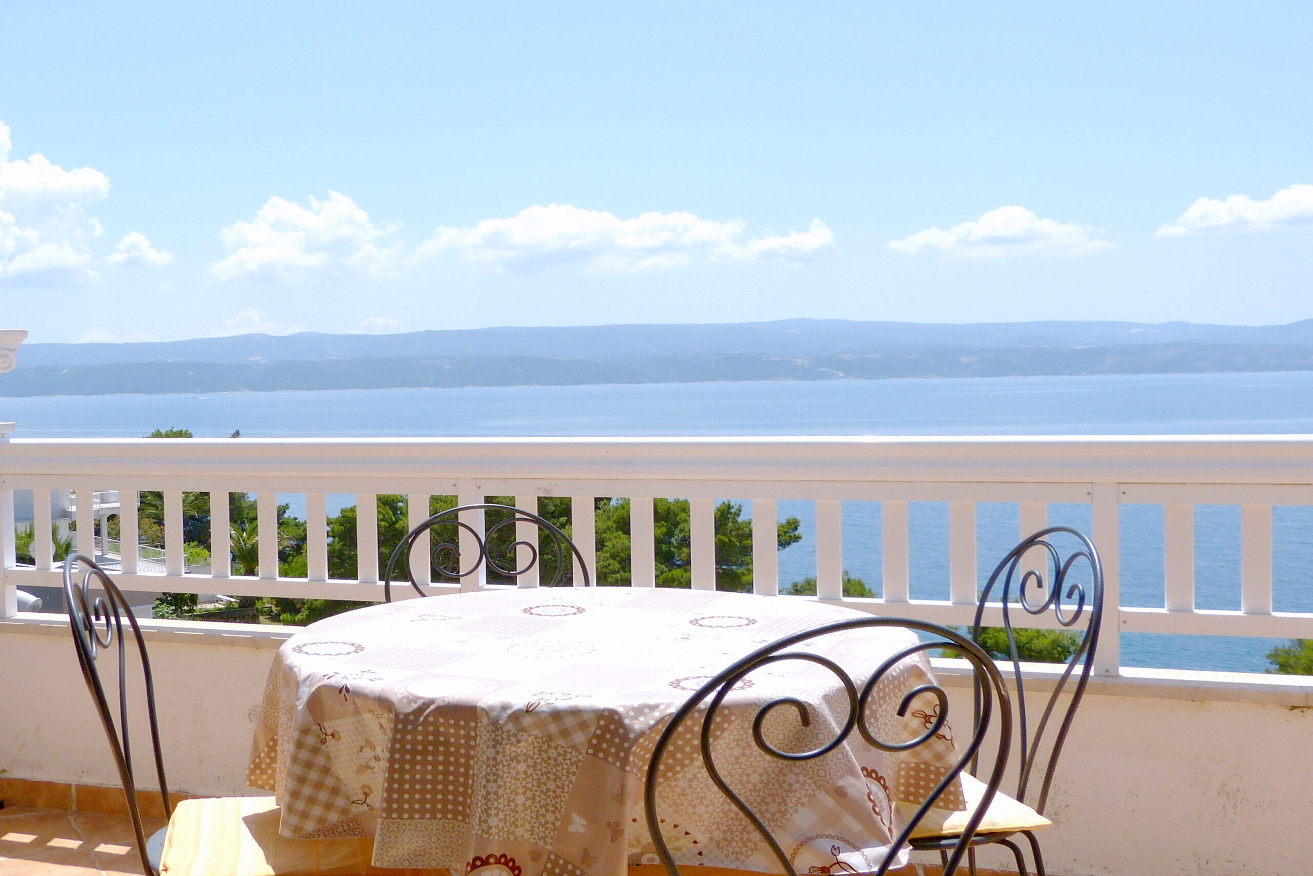 Beachfront Apartments Balića Rat – Apartment with Balcony 6