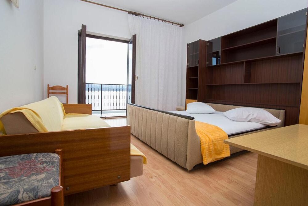 Stanići Four Bedroom Apartment 4