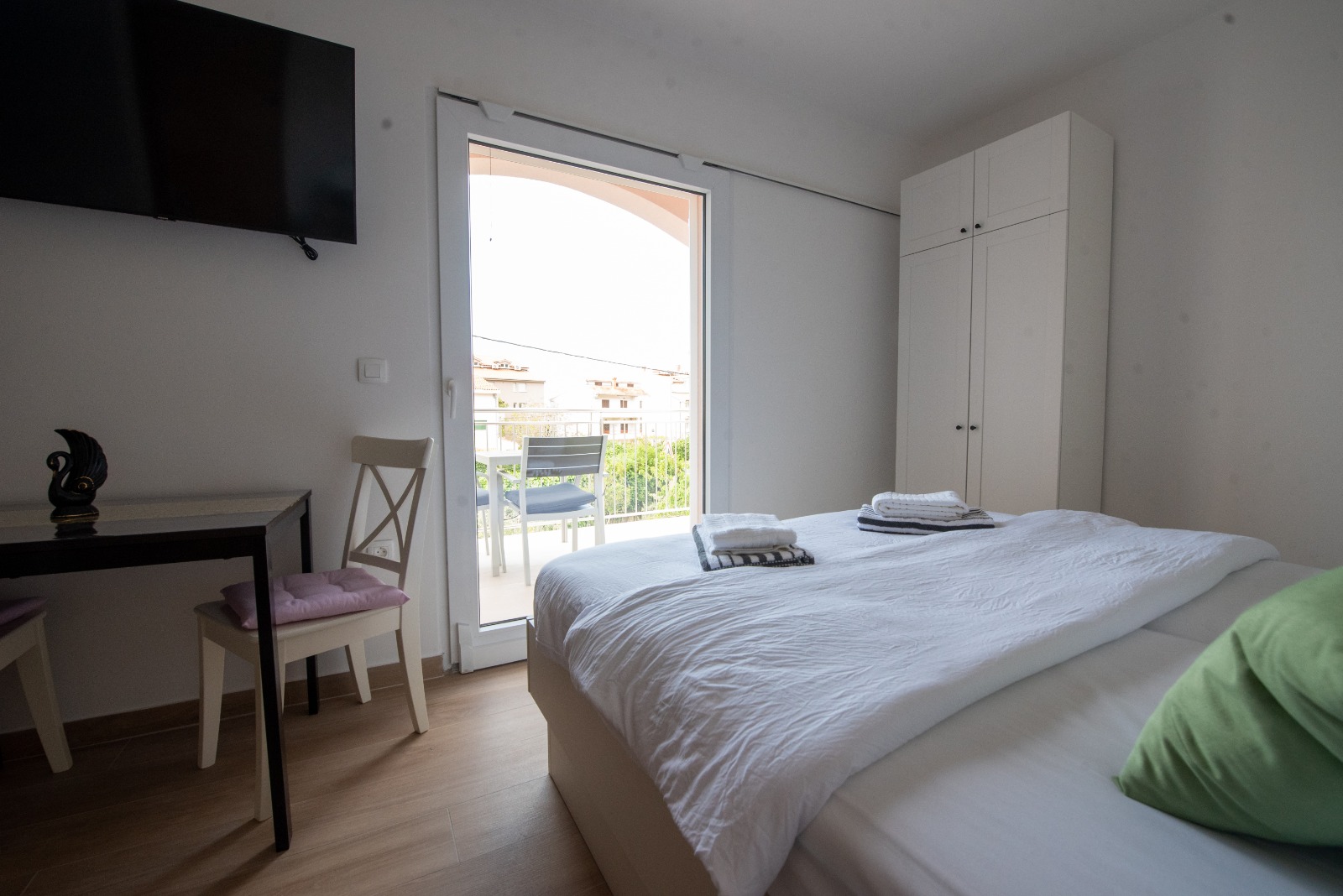 Duce Studio with Sea View 2
