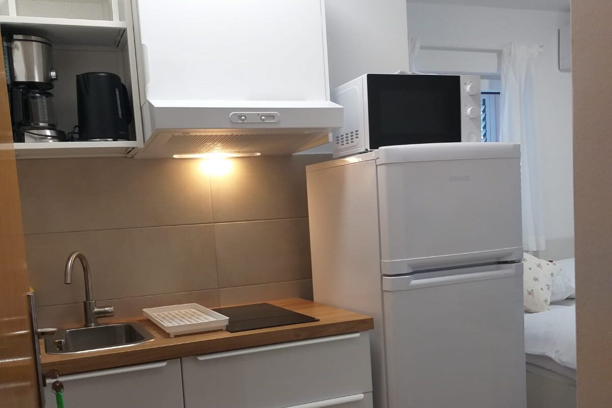 Duće Studio Apartment with Balcony 2