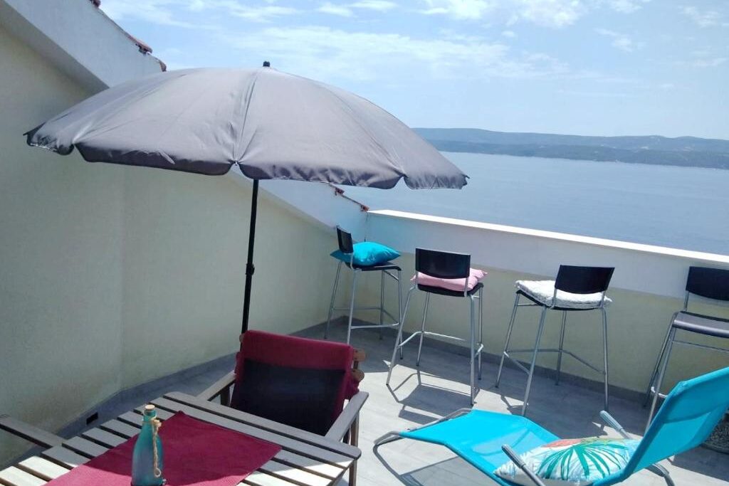 Nemira Beach Apartment with Terrace 3