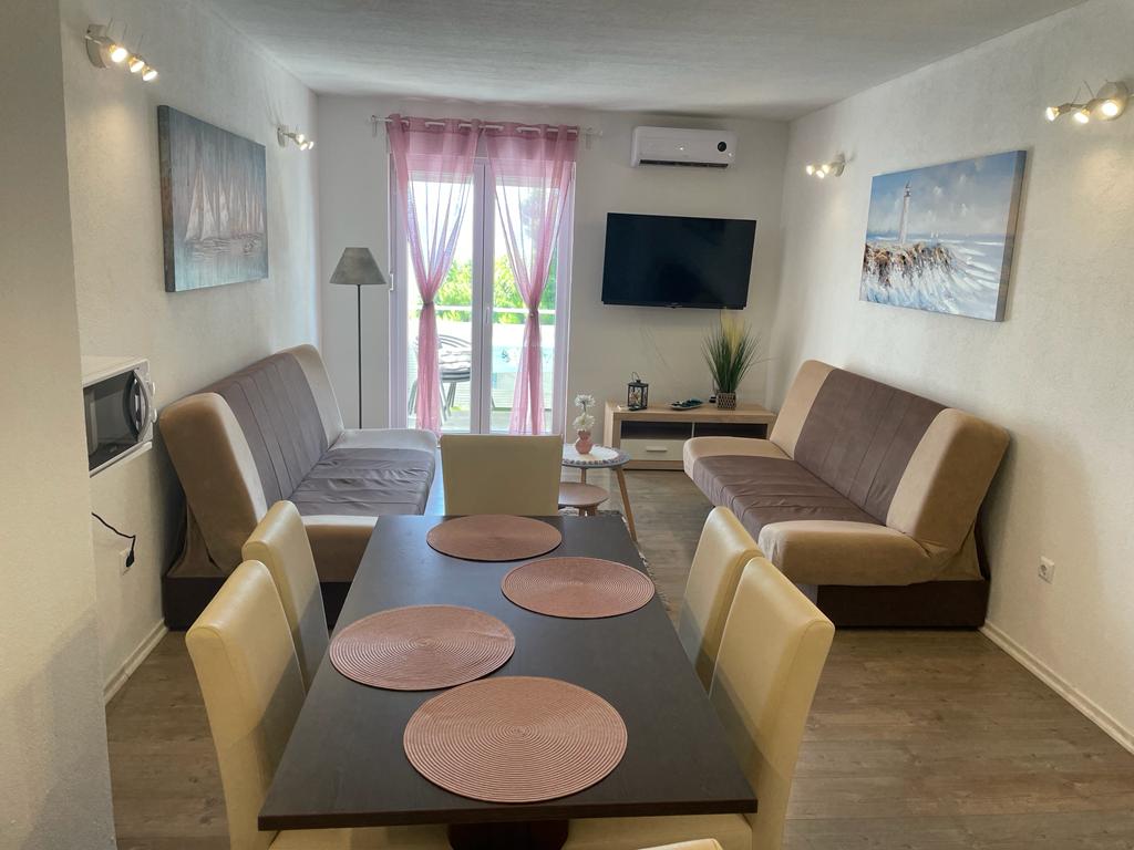 Nemira Beach Apartment with Sea View 3