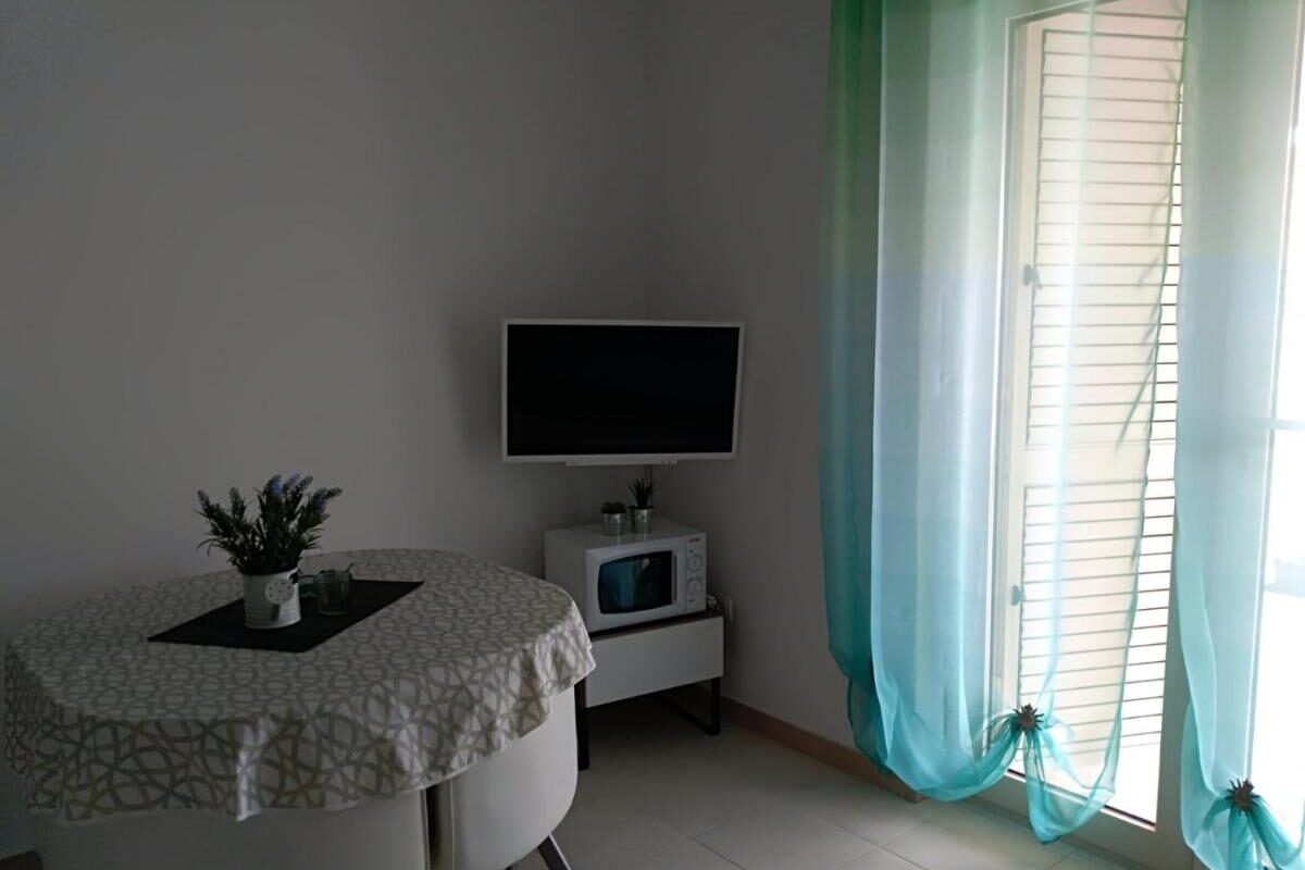 Miran Apartments Pisak with Terrace 8